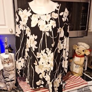 f JM Collection Floral Stretch Long Sleeve Regular Size Tunic. XL. EUC